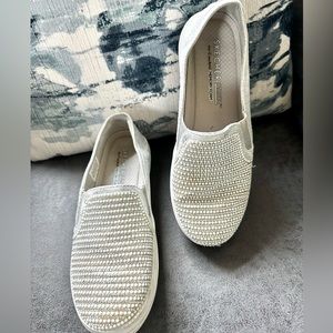 Skecher Slip-on Rhinestones & Pearls 6.5